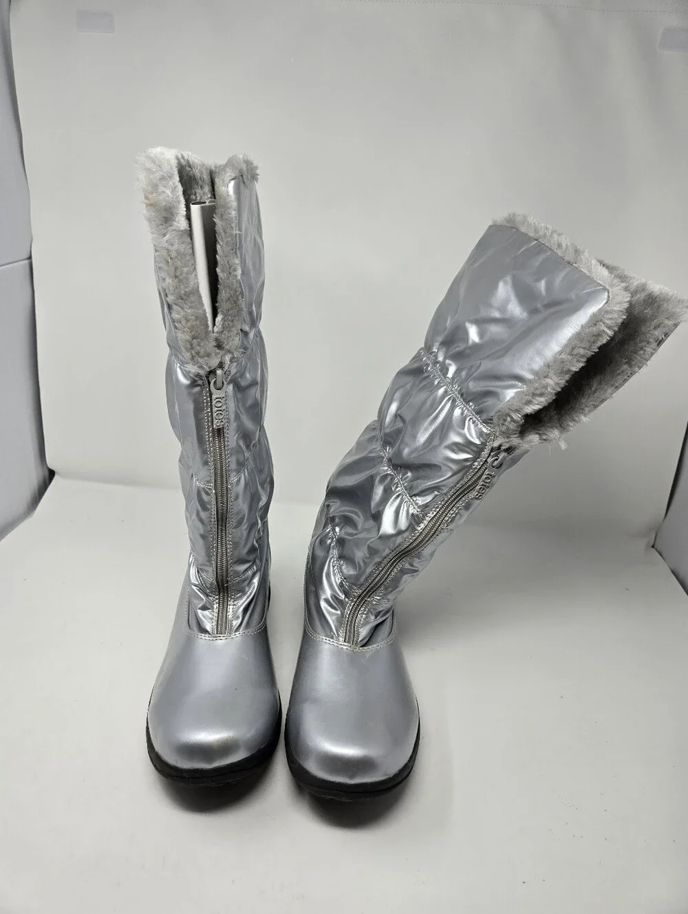 totes metalic silver